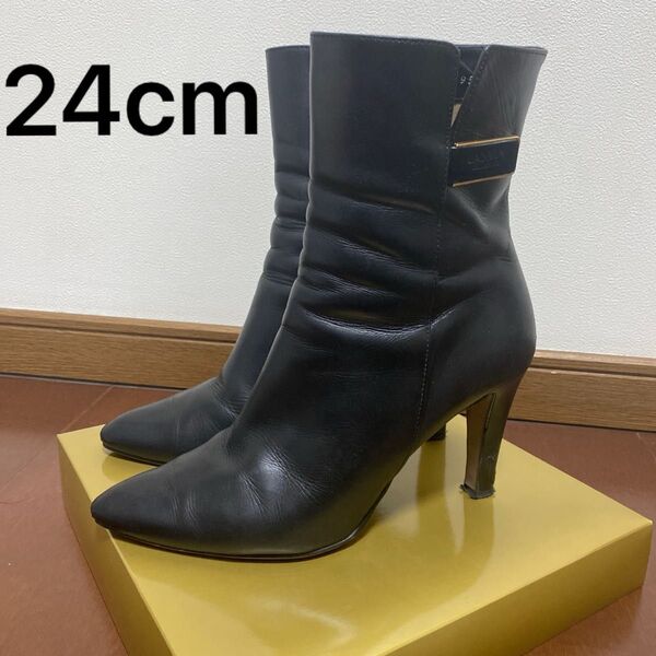 LANVIN ブラック レザー ヒールブーツ 24cm ショートブーツ 黒 シューズ レザーブーツ サイドジップ