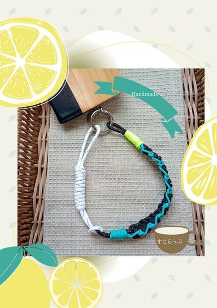 #79ハンドメイド スマホストラップ ハンドストラップ パラコード チャーム