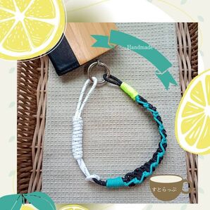 #79ハンドメイド スマホストラップ ハンドストラップ パラコード チャーム