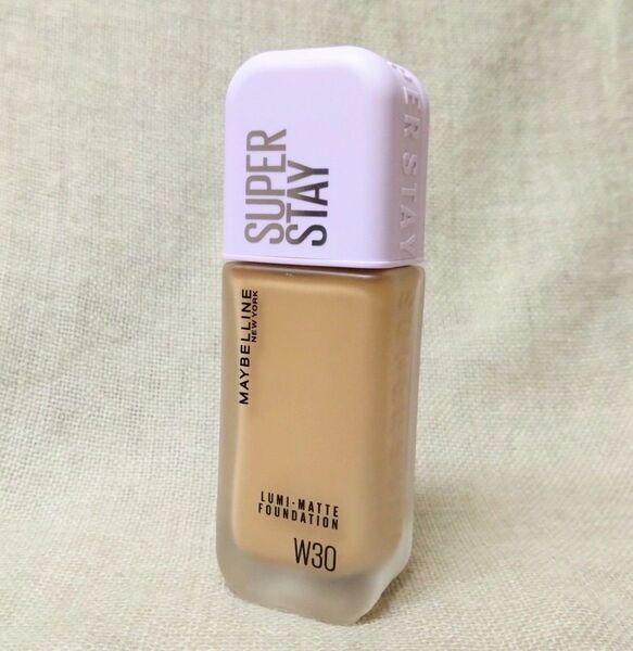 (新品未使用) MAYBELLINE メイベリン スーパーステイ ルミマット リキッド ファンデーション W30 35ml