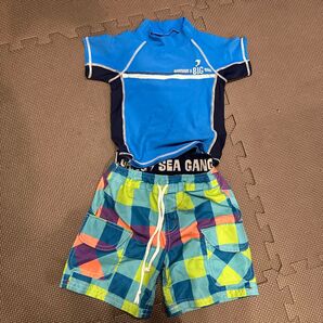 ラッシュガード 100 名前記載有のチェックの水着 95 セット 同時期に着てました 海 プール 保育園 幼稚園