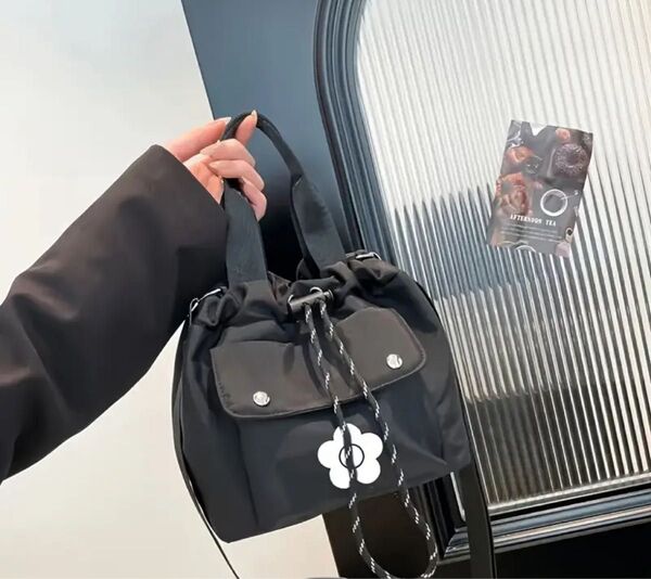 MARY QUANT ミニショルダーバッグ ポシェット ポーチ コンパクト スマホショルダー ブラック 2WAYバッグ