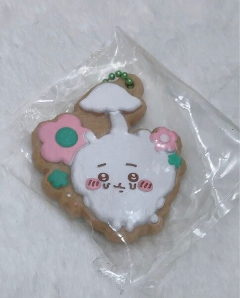 ちいかわ クッキーチャーム 寄生されちゃった