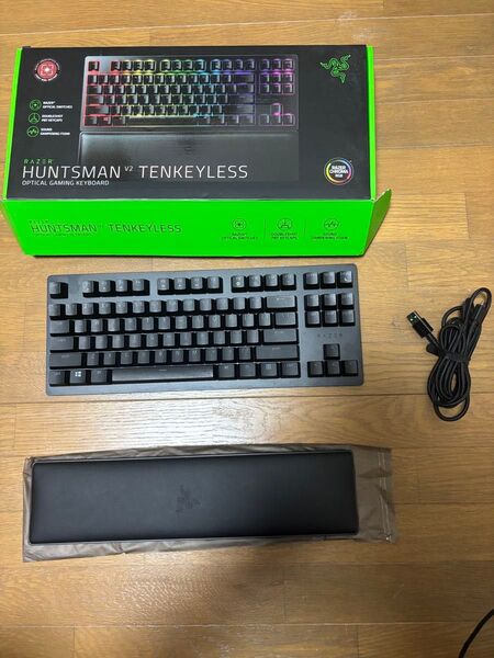 RAZER HUNTSMAN V2 TENKEYLESS ゲーミングキーボード レイザー ハンツマンV2