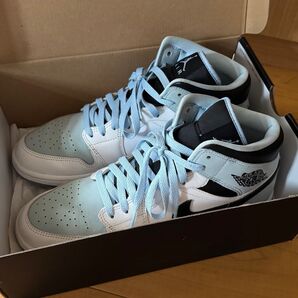 Nike Air Jordan 1 Mid "Ice Blue Nubuck"