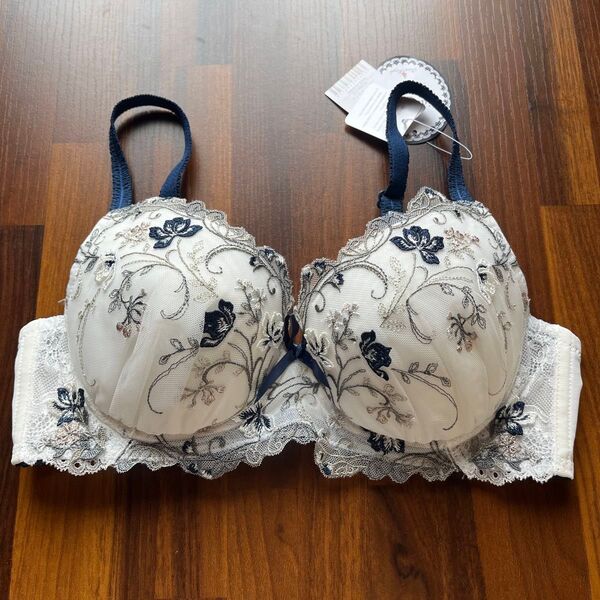 新品 タグ付 未使用 risa magli リサマリ ブラジャー ブラ