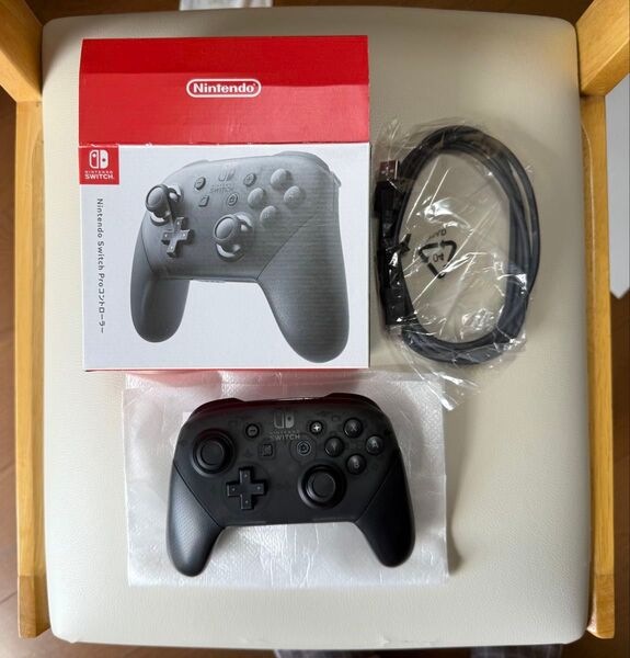 Nintendo Switch Proコントローラー HAC-013 任天堂 プロコン ブラック ニンテンドースイッチ