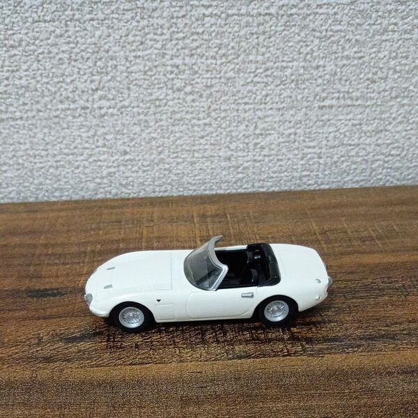 トヨタ 2000GT ミニカー ホワイト