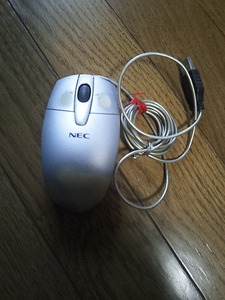NEC　マウス　汚れ、傷多々あり　USB　赤LED　右クリック反応なし、左も反応が悪いです。　中古　ジャンク品