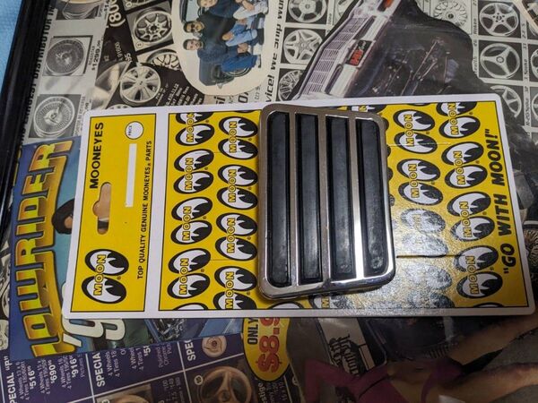 ムーンアイズ ペダルカバー アメリカ雑貨 カスタムカー 旧車 ローライダー USDM HDM JDM スタンス リトルツリー 北米