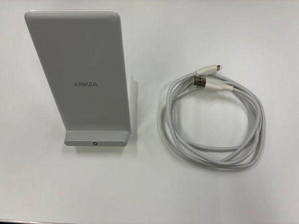 Anker power wave stand ワイヤレス充電器と充電ケーブル