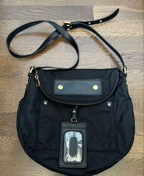 MARC BY MARC JACOBS マークバイマークジェイコブス ショルダーバッグ ブラック パスケース