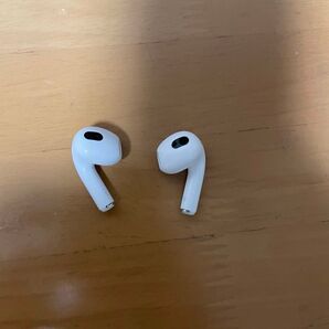 AirPods 第3世代 ケースなし 左右別で売ることも可能 早めに購入して頂けると助かります