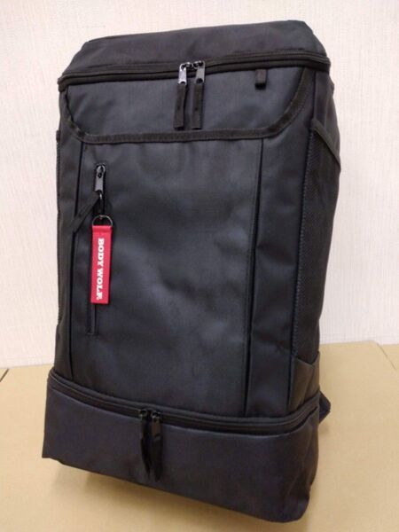 新品未使用 送料込み メンズ レディース キッズ 大容量 上下2層式 バックパック リュックサック スポーツ ジム 防災 通勤通学