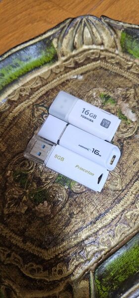 USBメモリ 3セット 16GB 8GB