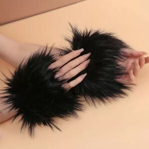 ファーカフス 2個セット ブラック ふわふわ コスプレ ハロウィン 猫コスプレ アームカバー