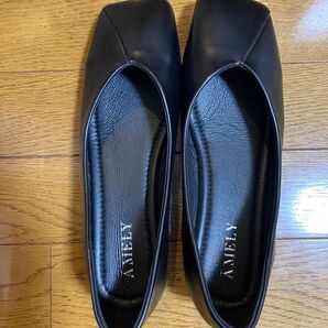 AMELY スクエアトゥスウィッチングパンプス