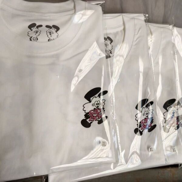 VERDY x G-DRAGON Ubermensch Tシャツ ジードラゴン ジヨン 大阪限定 黒 白 首ロゴあり 再販売開始