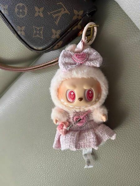LABUBU ラブブ 人形 ぬいぐるみ 着せ替え お洋服 ぬい服 コスチューム ピンク 3点セット カバン付き 24時間以内発送