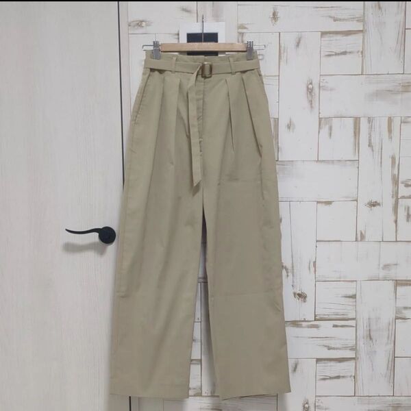 ワイドパンツ