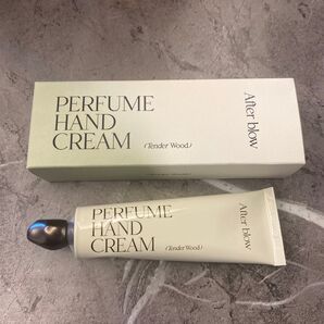 After blow PERFUME HAND CREAM (Tender Wood)