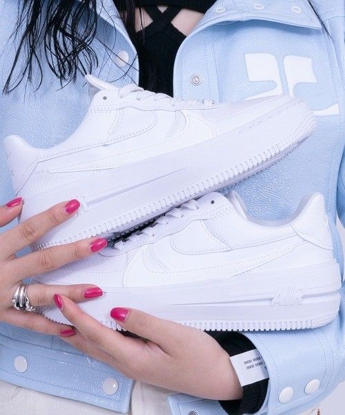 未使用 NIKE WMNS AF1 PLT.AF.ORM エアフォース 26cm スニーカー Low ロー AIR FORCE