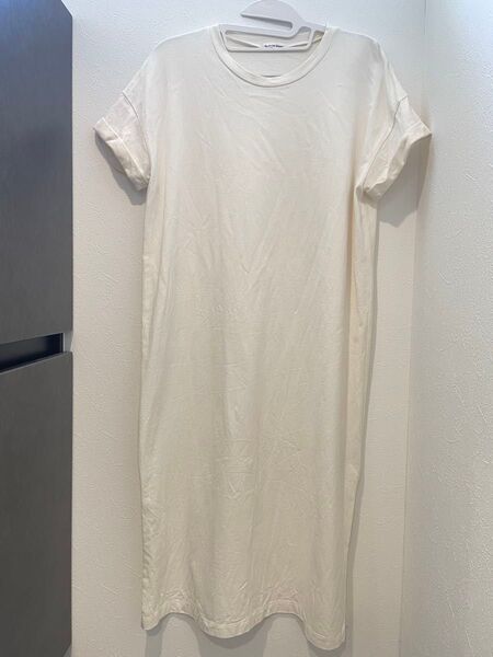 le. coeur blanc Tシャツ ワンピース ロングワンピース