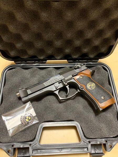 美品 東京マルイサムライエッジ U.S M9ガスブロー ハイグレード ケースとバッチ付き