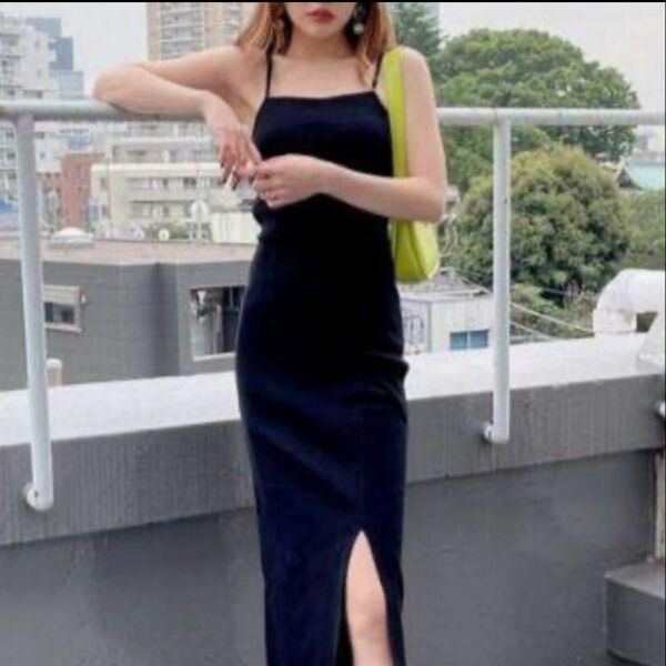 《SALE》【未使用】GRL スリットテレコリブキャミワンピース S
