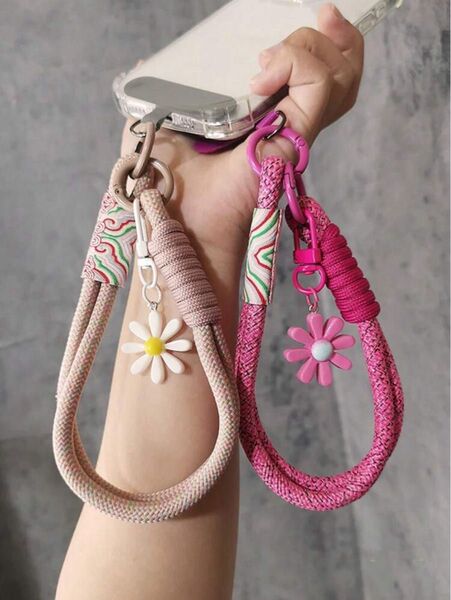 カラフル花チャーム付きスマホハンドストラップ