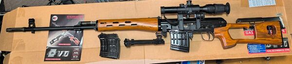 WE ドラグノフ SVD アルミフレーム リアルウッド 予備マガジン、スコープ、専用ストック付き ガスブローバックモデル