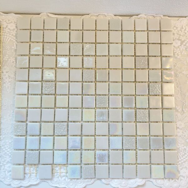 新品未使用 名古屋モザイク オニックスガラスモザイク タイルシート 31.2×31.2 カット可 ガラス