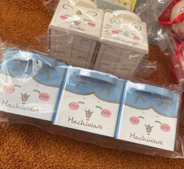 ちいかわ キューケース 5個セット ハチワレ あの子 モモンガ セット 小物入れ