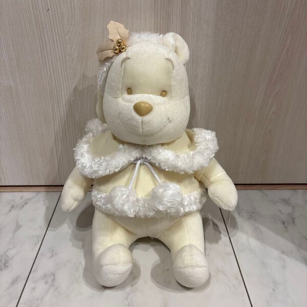 ディズニー くまのプーさん ぬいぐるみ 2002年クリスマス ホワイト 33センチ