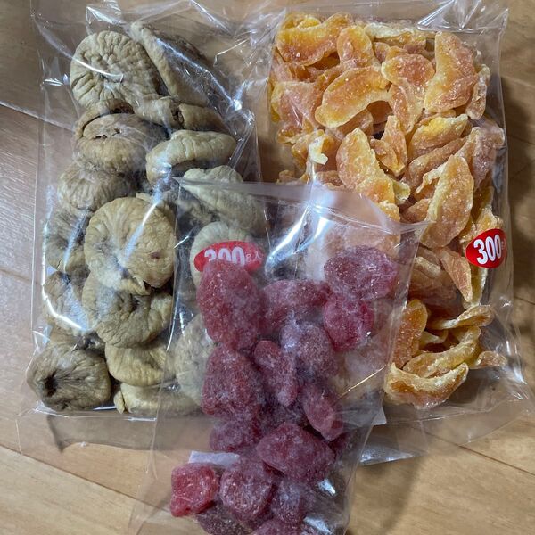 【未開封600g+おまけ付】高級ドライフルーツ2種セット(いちじく・マンダリン)百貨店購入・いちご付き