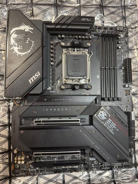 MSI MPG X670E CARBON WIFI