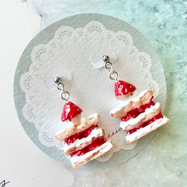 ハンドメイド ピアス ショートケーキ風 ミルフィーユ風