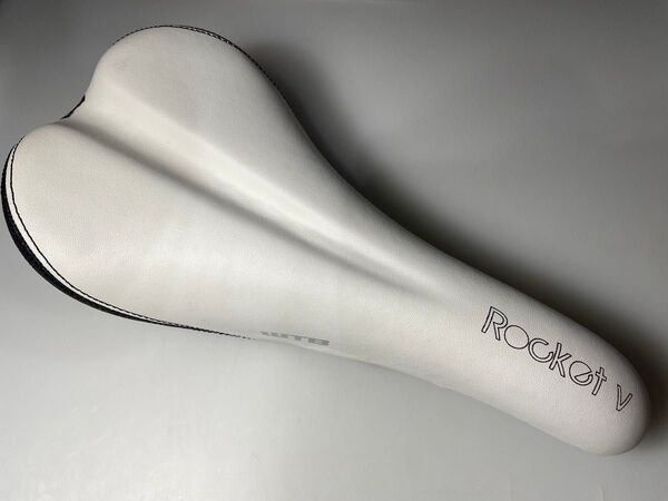 貴重 WTB ROCKET サドル ホワイト 未使用 保管品