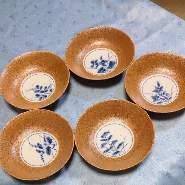 たち吉 秋の七草花絵模様 素焼きの中鉢皿5枚セット 中秋の名月時のお月見団子皿 和食器 未使用品