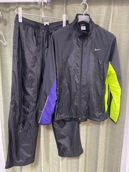 ナイキ NIKE ウィンドブレーカー 上下セット黒 サイズL ブラック 黒 セットアップ ナイキ ウインドブレーカー 上下セット