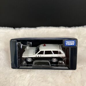 トミカリミテッド日産セドリックワゴンパトロールカー