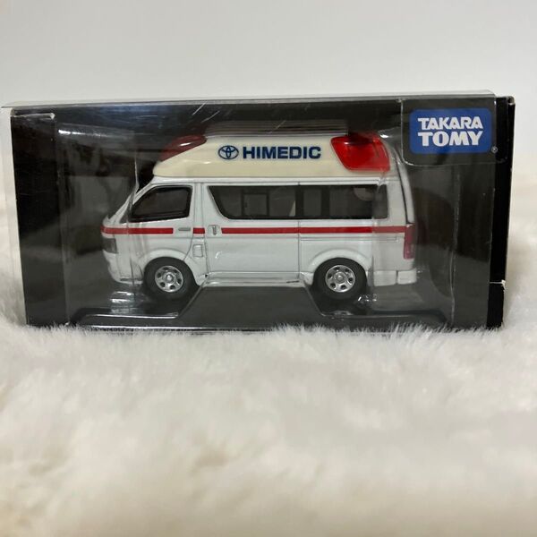 トミカリミテッド トヨタハイメディック救急車 TL-0105