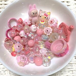 LABUBU ラブブアクリルビーズ☆ペイントビーズ 【ぴんく系②】