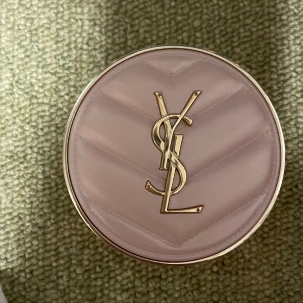 YSL イヴサンローラン クッションファンデケース