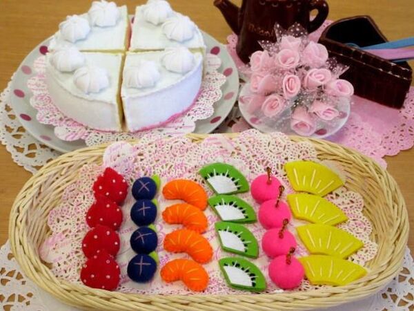 フェルト ままごと 作って遊べるケーキ屋さん フルーツケーキ 知恵玩具 誕生祝 子供保育 夏休み