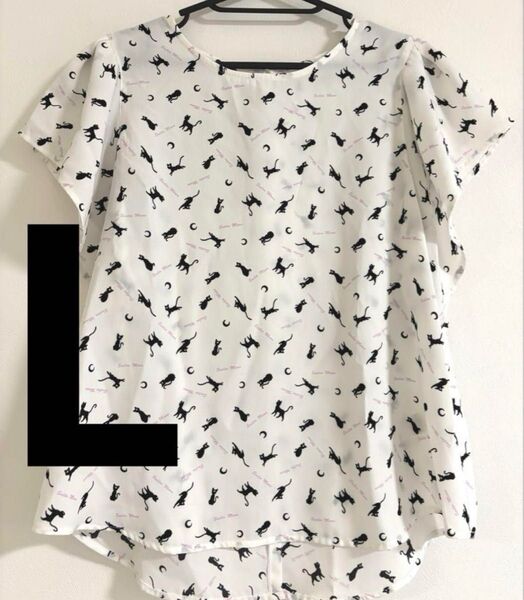 GU セーラームーン コラボ シャツ ホワイト L 猫 柄 シフォン ブラウス トップス 半袖Tシャツ