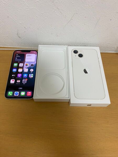 iPhone 13 256GB スターライト SIMフリー