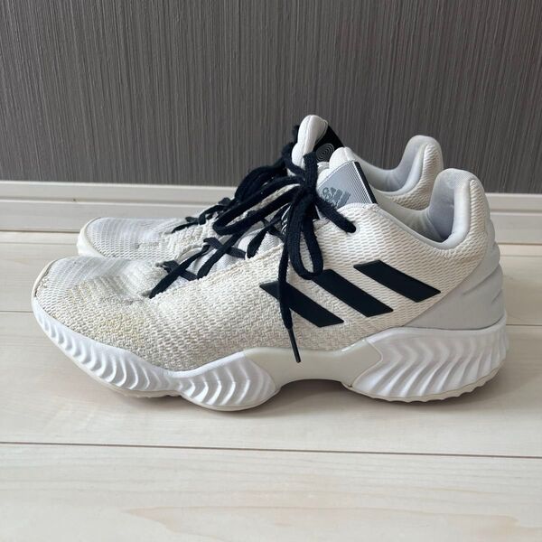 adidas アディダス スニーカー