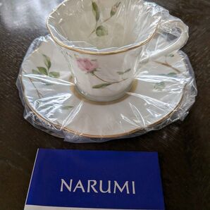 NARUMI ナルミボーンチャイナ カップ&ソーサー