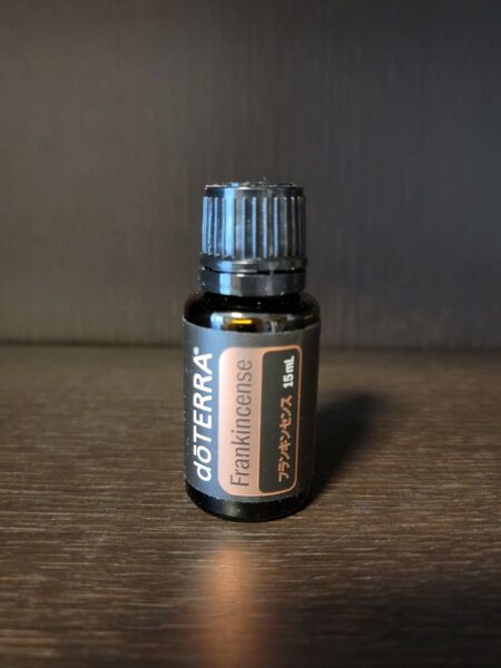 ドテラ doTERRA フランキンセンス 15ml エッセンシャルオイル アロマオイル